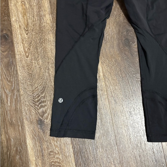 Lululemon Inspire Crop II Black (6) - Picture 5 of 13